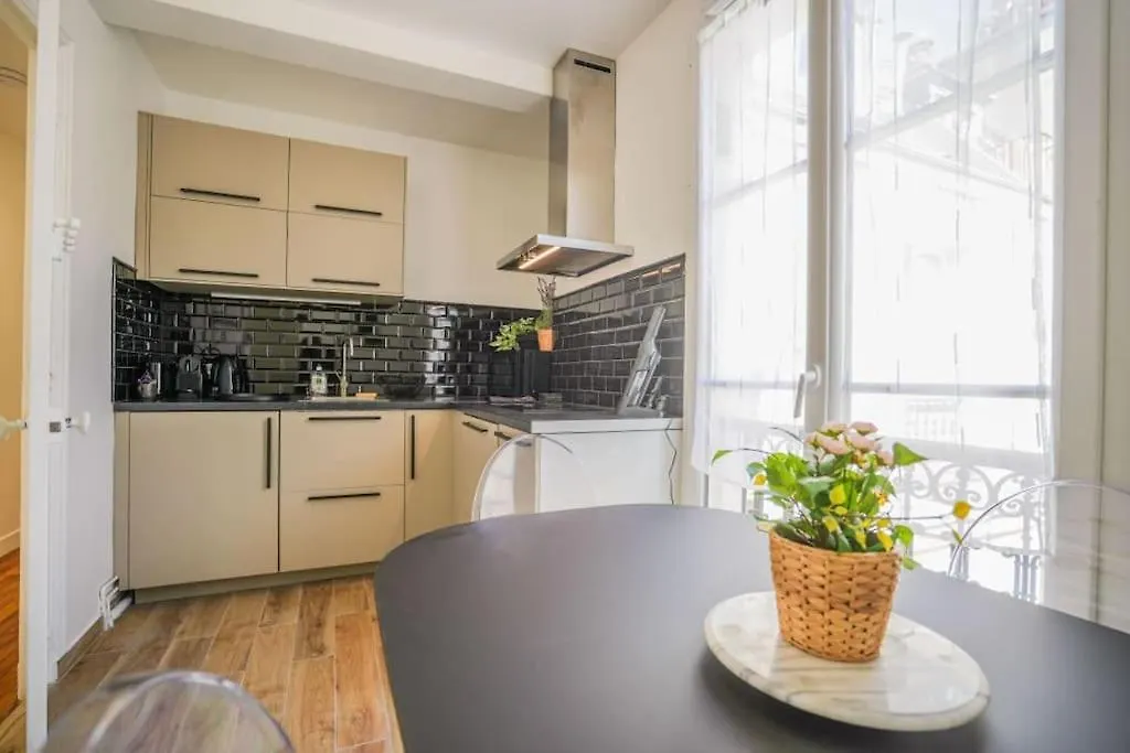 Tranquil Retreat In The 16Th Arrondissement Apartamento Paris